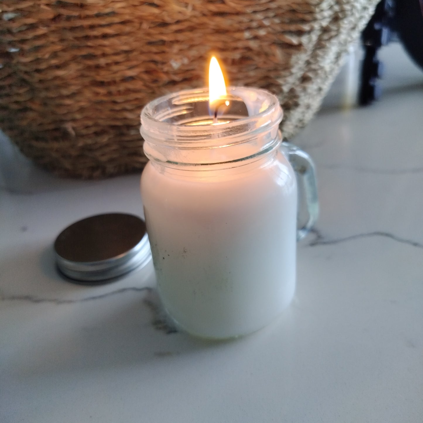 Carry candle